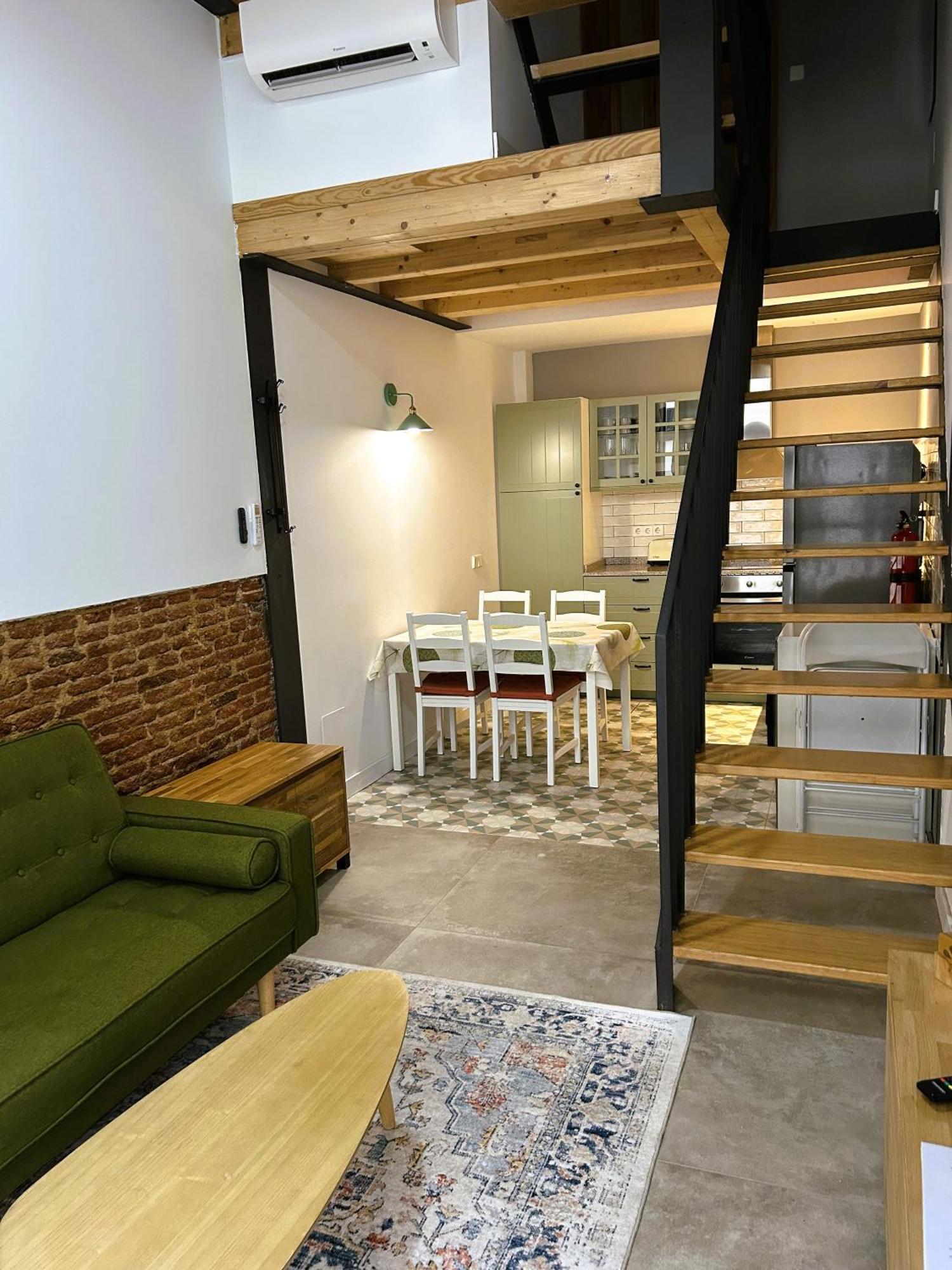 شقة Stylish And Modern Loft In Madrid Centre المظهر الخارجي الصورة